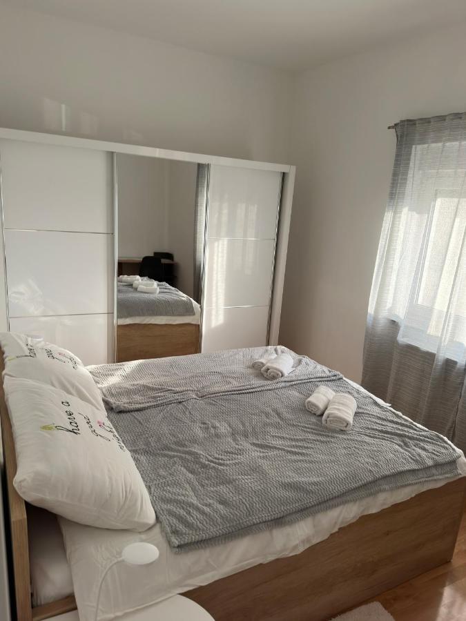 City Rent 1 Осієк Екстер'єр фото