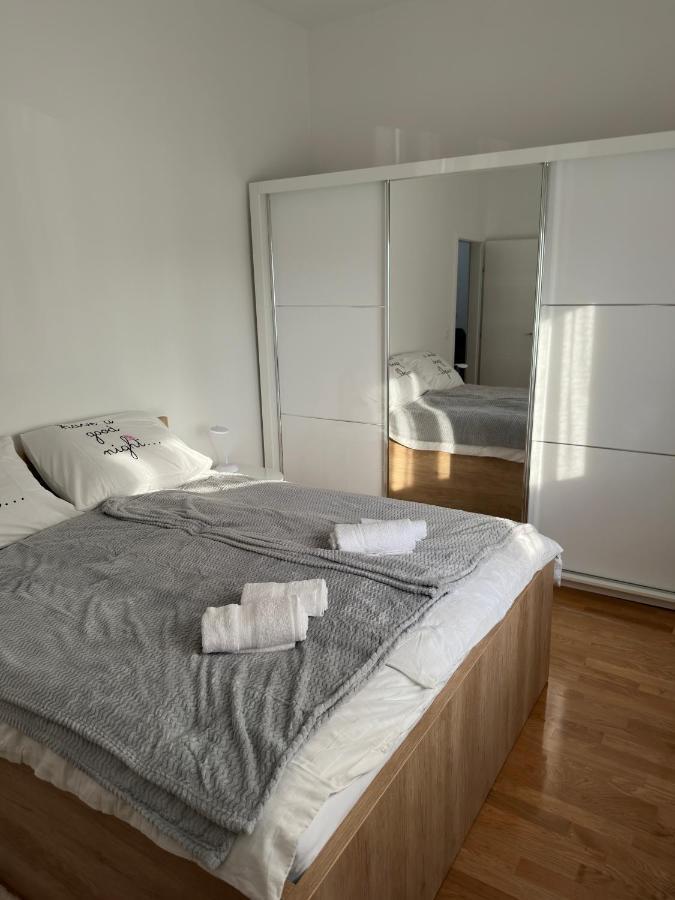 City Rent 1 Осієк Екстер'єр фото